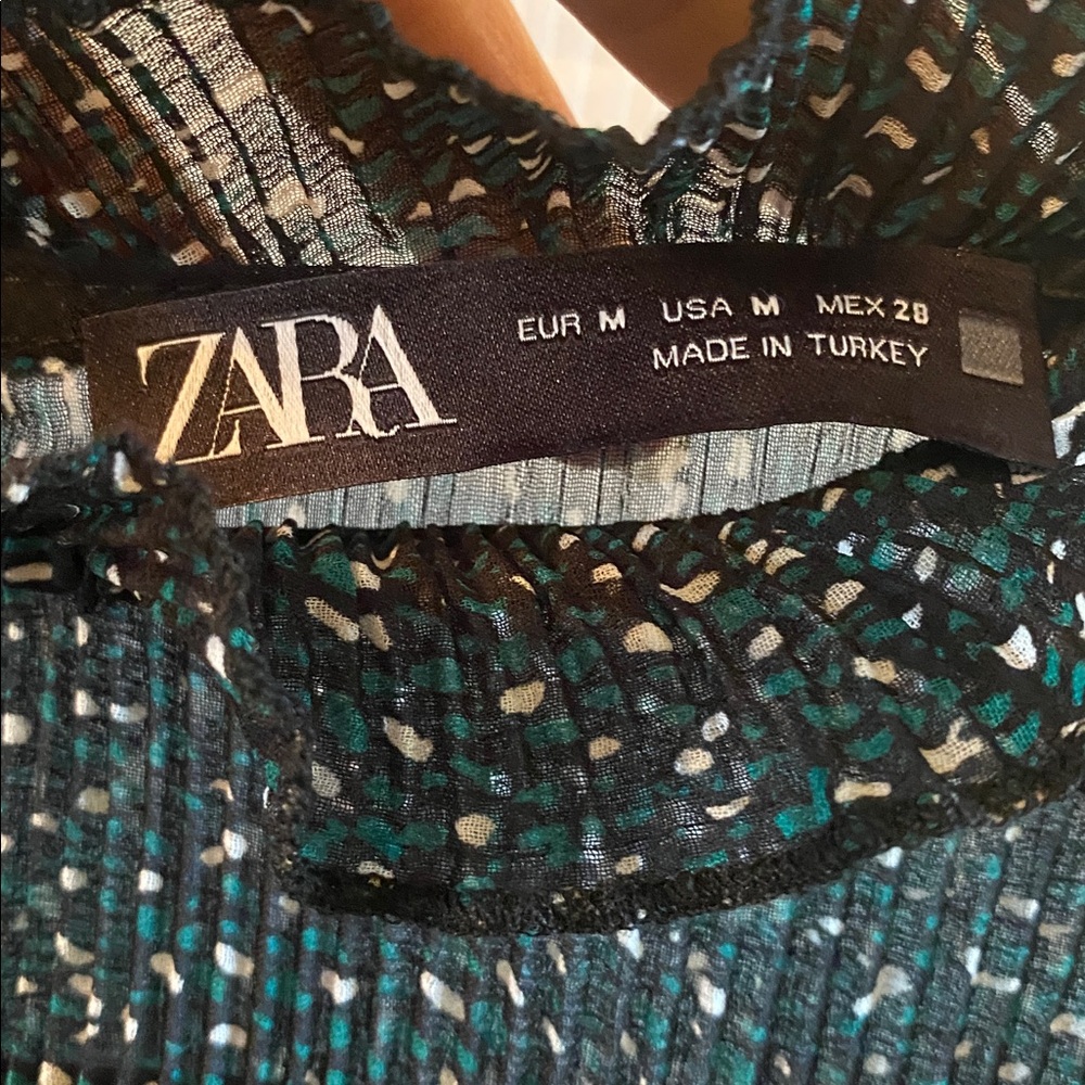 Zara Black & Green Speckled Sheer Blouse with Ruffle Cuffs - Picture 14 of 14